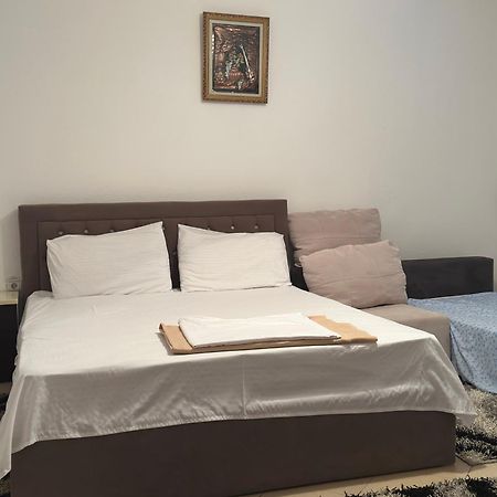 Guri Guest House Pogradec Eksteriør bilde